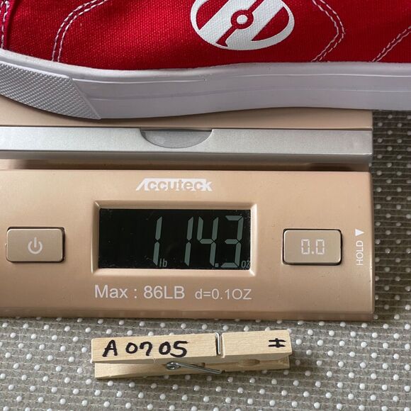 Heelys Youth Size 5 Skate Shoes Red White Canvas Lace Up Pro 20 Low Top HES10456 - Picture 11 of 12